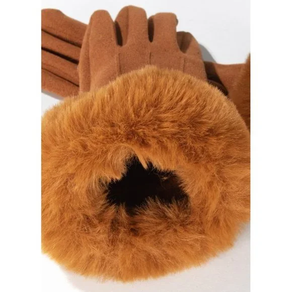 🆕 Camel Velvet Microfiber Gloves w/ Luxurious Faux Fur Cuffs 🆕 - Picture 3 of 6